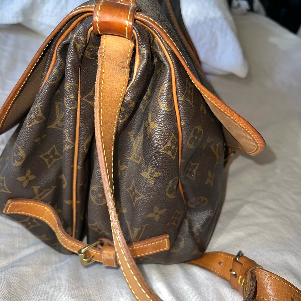 Louis Vuitton Brown Monogram Messenger Bag - Picture 6 of 11